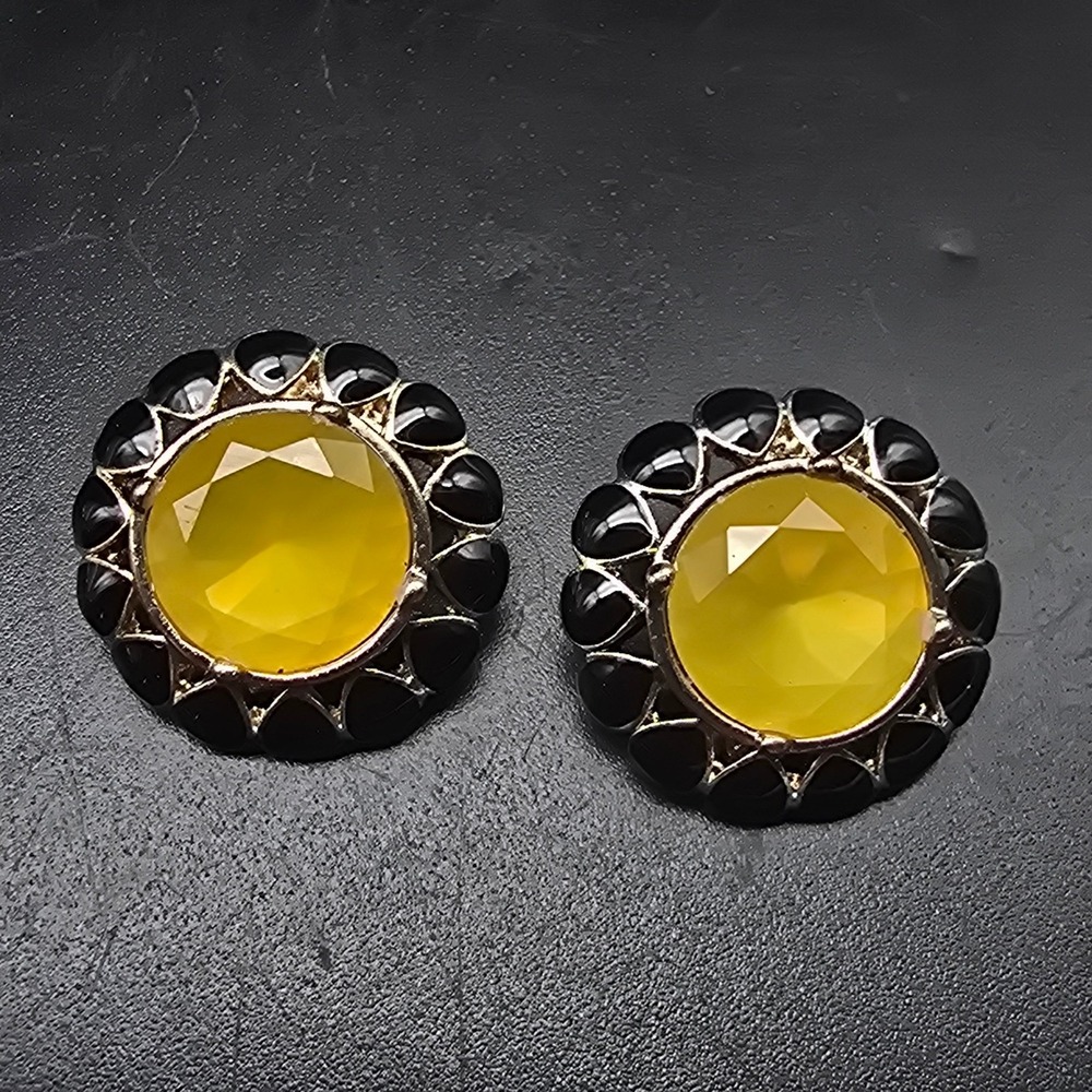 Black Yellow Clip On Earrings Round Costume Jewelry Vintage Gold Tone